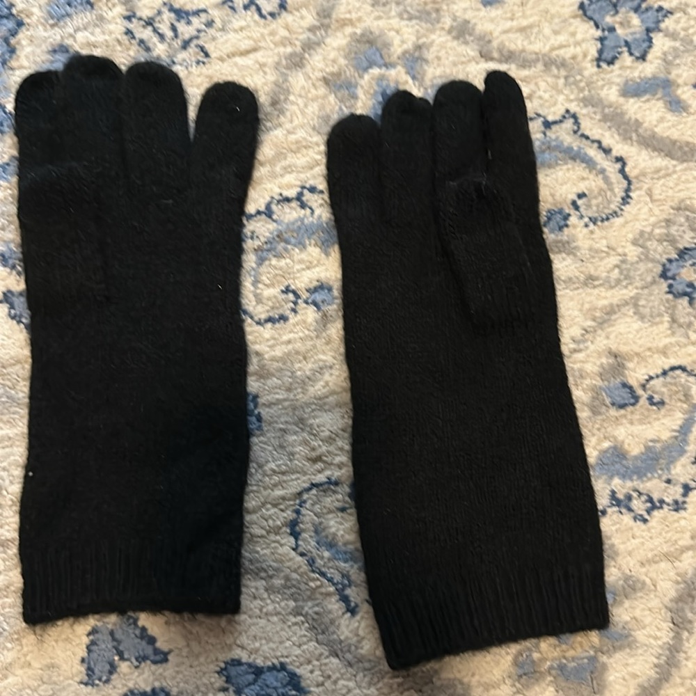 Express Knit Gloves - Picture 4 of 4